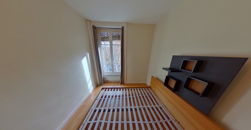 APPARTEMENT T2 A LOUER - LYON 2EME ARRONDISSEMENT Rambaud-Seguin - 42.63 m2 - 715 &euro; charges comprises par mois