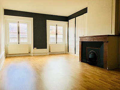 APPARTEMENT T2 - LYON 2EME ARRONDISSEMENT - 67,95 m2 - LOUÉ