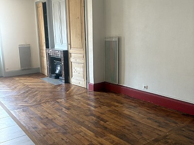 APPARTEMENT T2 A LOUER - LYON 3EME ARRONDISSEMENT Danton-Bir Akeim - 65.05 m2 - 890€ charges comprises par mois