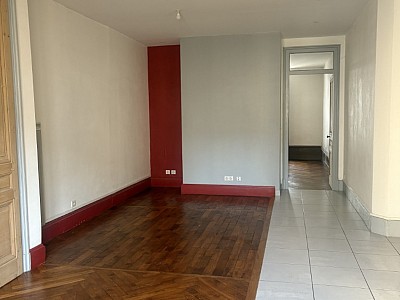 APPARTEMENT T2 A LOUER - LYON 3EME ARRONDISSEMENT Danton-Bir Akeim - 65.05 m2 - 890€ charges comprises par mois