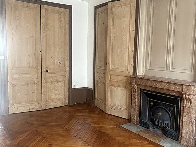 APPARTEMENT T2 A LOUER - LYON 3EME ARRONDISSEMENT Danton-Bir Akeim - 65.05 m2 - 890€ charges comprises par mois