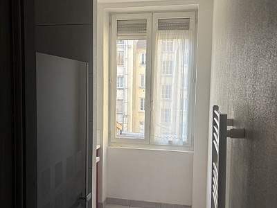 APPARTEMENT T2 A LOUER - LYON 3EME ARRONDISSEMENT Danton-Bir Akeim - 65.05 m2 - 890€ charges comprises par mois