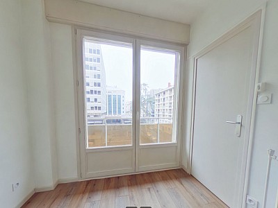 APPARTEMENT T2 A LOUER - LYON 3EME ARRONDISSEMENT Bonnel-Servient - 38.78 m2 - 815 € charges comprises par mois