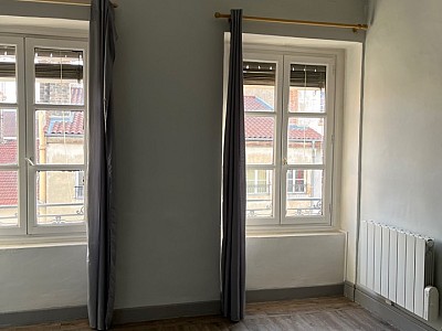 APPARTEMENT T2 A LOUER - LYON 3EME ARRONDISSEMENT Saxe-Vileroy - 64.65 m2 - 940€ charges comprises par mois