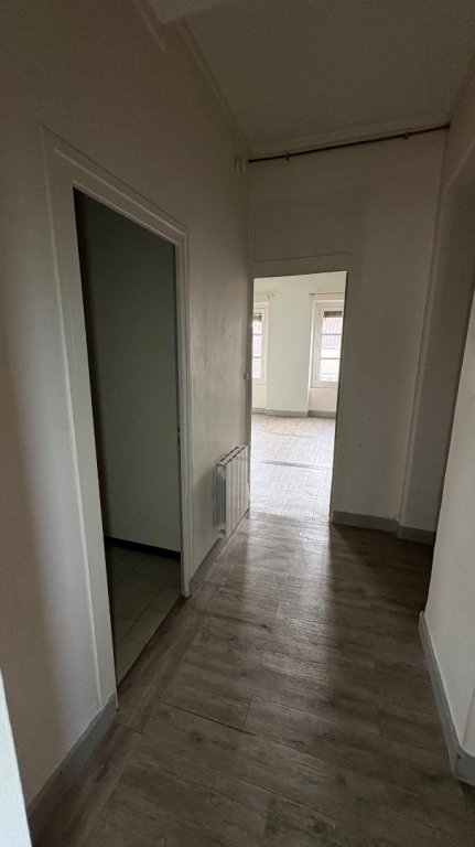 APPARTEMENT T2 A LOUER - LYON 3EME ARRONDISSEMENT Saxe-Vileroy - 64.65 m2 - 870 &euro; charges comprises par mois