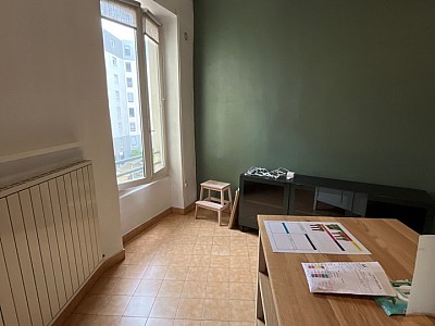 APPARTEMENT T2 A LOUER - LYON 3EME ARRONDISSEMENT Mairie-Saint-Sacrement - 66.25 m2 - 900€ charges comprises par mois
