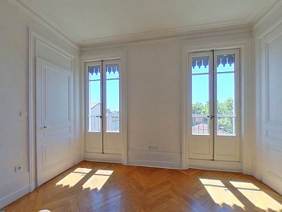 APPARTEMENT T2 A LOUER - LYON 3EME ARRONDISSEMENT Mutualite-Liberte - 54.91 m2 - 958€ charges comprises par mois