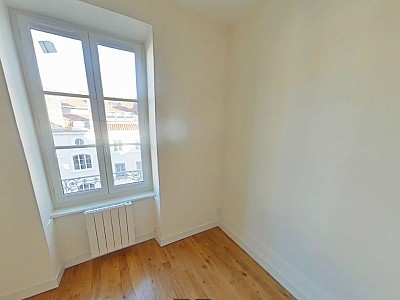 APPARTEMENT T2 A LOUER - LYON 3EME ARRONDISSEMENT Voltaire - 40.98 m2 - 815€ charges comprises par mois
