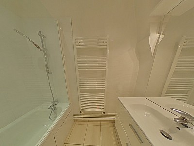 APPARTEMENT T2 A LOUER - LYON 3EME ARRONDISSEMENT Mutualite-Liberte - 75.6 m2 - 1�045�&euro; charges comprises par mois