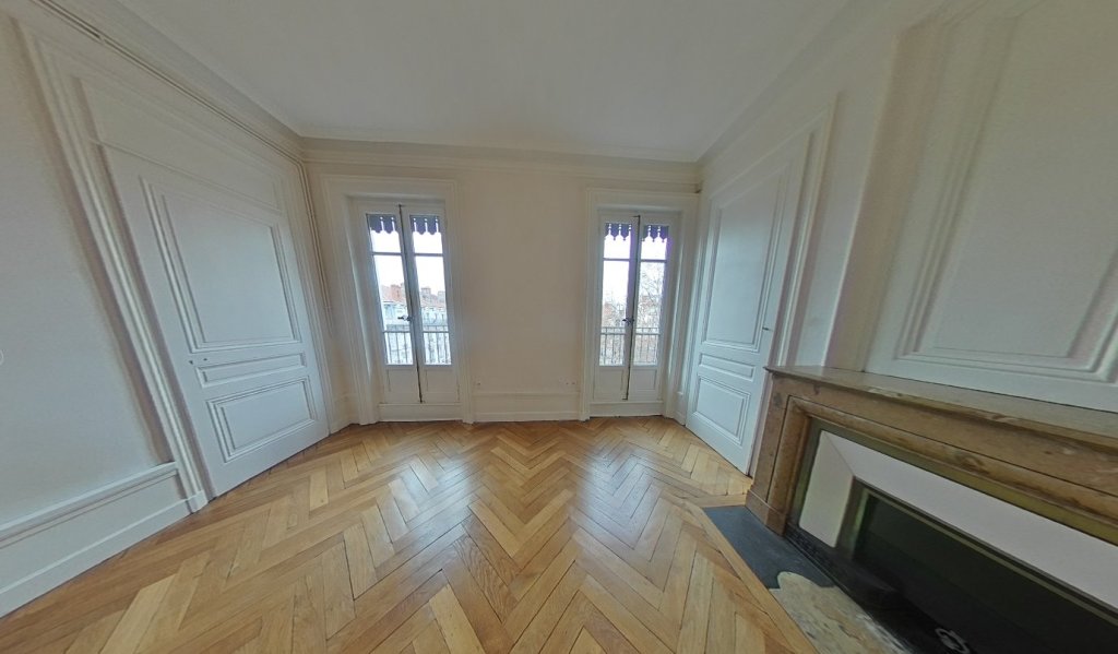 APPARTEMENT T2 A LOUER - LYON 3EME ARRONDISSEMENT Mutualite-Liberte - 75.6 m2 - 1�045�&euro; charges comprises par mois