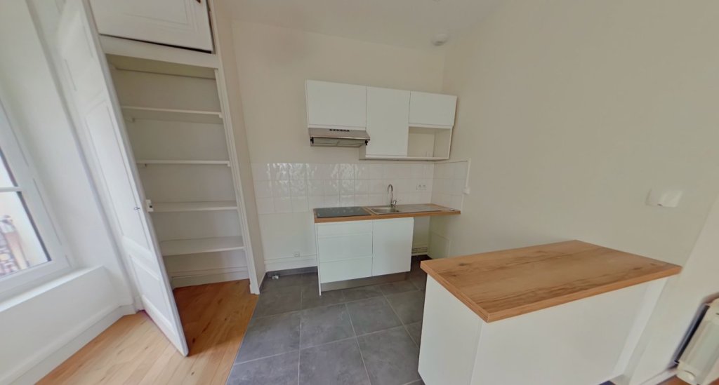 APPARTEMENT T2 A LOUER - LYON 3EME ARRONDISSEMENT Baraban-Ferrandiere - 29.59 m2 - 665�&euro; charges comprises par mois