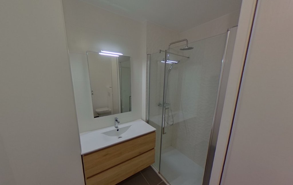 APPARTEMENT T2 A LOUER - LYON 3EME ARRONDISSEMENT Trarieux-Lacassagne - 38.57 m2 - 678,86 &euro; charges comprises par mois