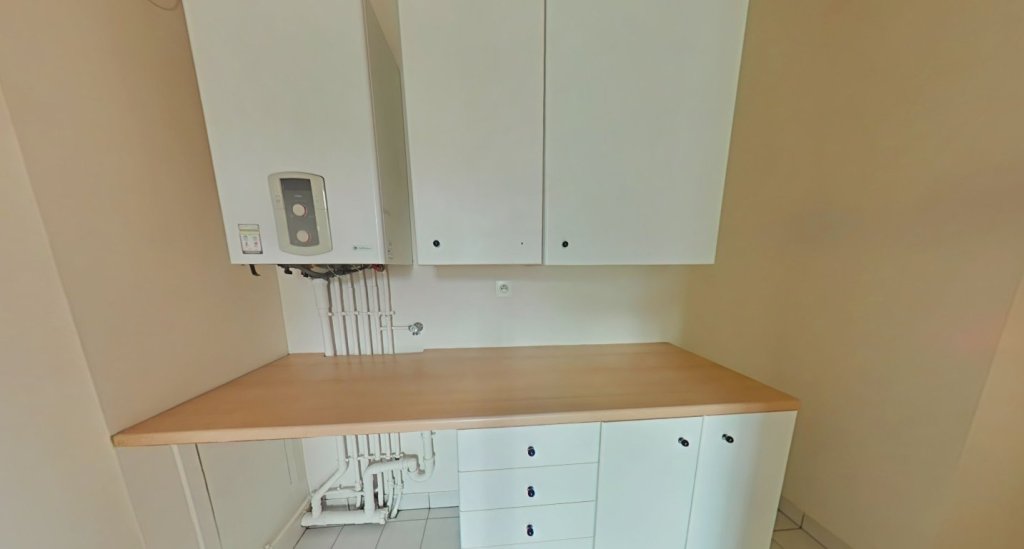 APPARTEMENT T2 A LOUER - LYON 3EME ARRONDISSEMENT Saxe-Vileroy - 51.05 m2 - 880 &euro; charges comprises par mois