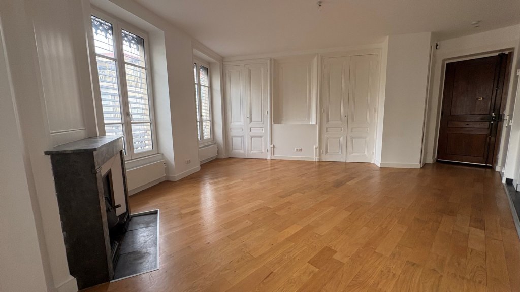 APPARTEMENT T2 A LOUER - LYON 3EME ARRONDISSEMENT Saint-Amour - 47.46 m2 - 995 &euro; charges comprises par mois