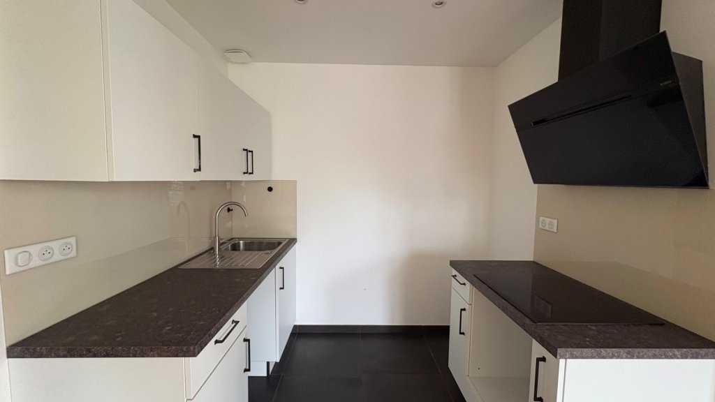 APPARTEMENT T2 A LOUER - LYON 3EME ARRONDISSEMENT Saint-Amour - 47.46 m2 - 995 &euro; charges comprises par mois