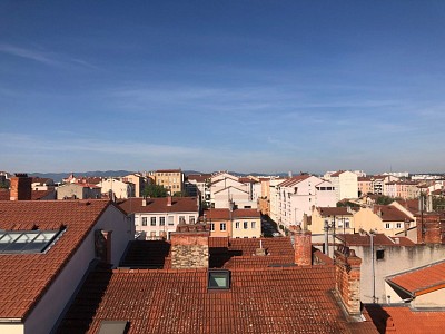 APPARTEMENT T2 A LOUER - LYON 4EME ARRONDISSEMENT - 29,7 m2 - 728 € charges comprises par mois