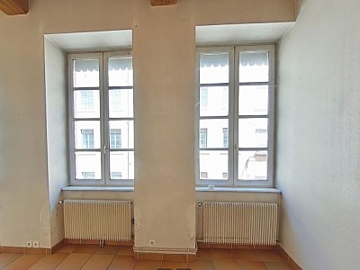 APPARTEMENT T2 A LOUER - LYON 4EME ARRONDISSEMENT Place Croix Rousse-Austerlitz - 40.04 m2 - 710€ charges comprises par mois