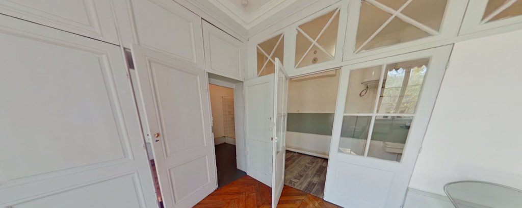 APPARTEMENT T2 A LOUER - LYON 4EME ARRONDISSEMENT Place Croix Rousse-Austerlitz - 49.2 m2 - 640�&euro; charges comprises par mois