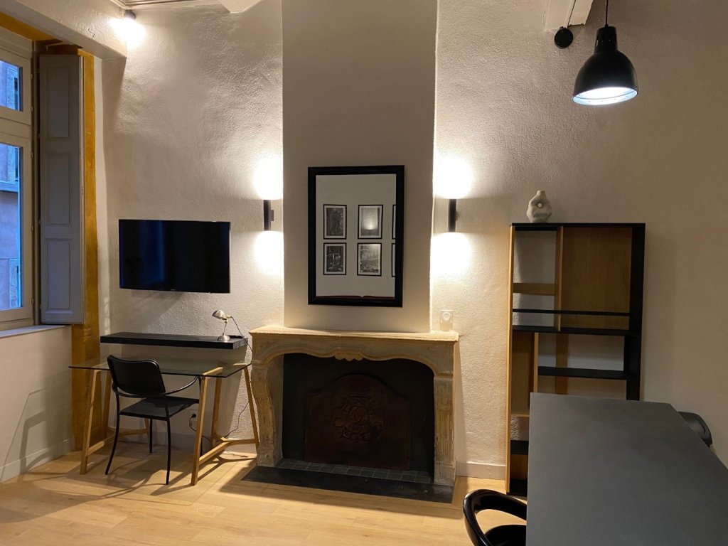 APPARTEMENT T2 A LOUER - LYON 5EME ARRONDISSEMENT Saint-Jean - 49.59 m2 - 1 070 &euro; charges comprises par mois