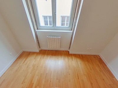 APPARTEMENT T2 A LOUER - LYON 5EME ARRONDISSEMENT Saint-Georges - 71.25 m2 - 1095€ charges comprises par mois