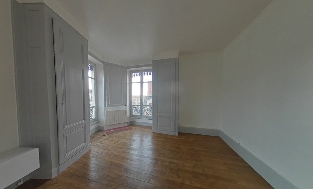 APPARTEMENT T2 A LOUER - LYON 5EME ARRONDISSEMENT Saint-Paul - 57.51 m2 - 923,85�&euro; charges comprises par mois