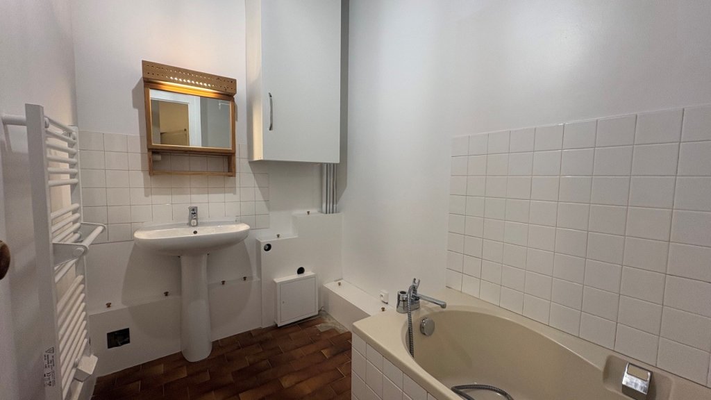 APPARTEMENT T2 A LOUER - LYON 5EME ARRONDISSEMENT Saint-Jean - 58.78 m2 - 1 023 &euro; charges comprises par mois