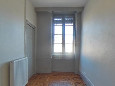 APPARTEMENT T2 A LOUER - LYON 5EME ARRONDISSEMENT - 66,86 m2 - 928 € charges comprises par mois