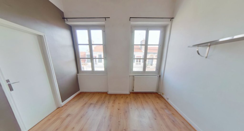 APPARTEMENT T2 A LOUER - LYON 6EME ARRONDISSEMENT Edgard Quinet - 55.52 m2 - 875�&euro; charges comprises par mois
