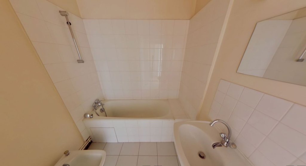 APPARTEMENT T2 A LOUER - LYON 6EME ARRONDISSEMENT Edgard Quinet - 55.52 m2 - 875�&euro; charges comprises par mois