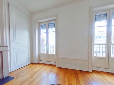 APPARTEMENT T2 A LOUER - LYON 6EME ARRONDISSEMENT J. Recamier - 44.77 m2 - 700€ charges comprises par mois
