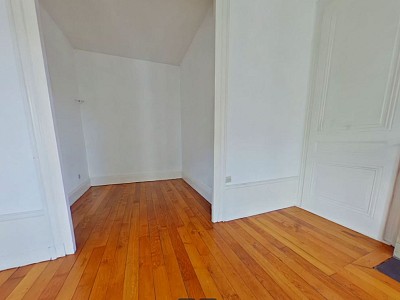 APPARTEMENT T2 A LOUER - LYON 6EME ARRONDISSEMENT J. Recamier - 44.77 m2 - 700€ charges comprises par mois