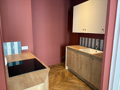 APPARTEMENT T2 A LOUER - LYON 6EME ARRONDISSEMENT J. Recamier - 45.8 m2 - 825€ charges comprises par mois