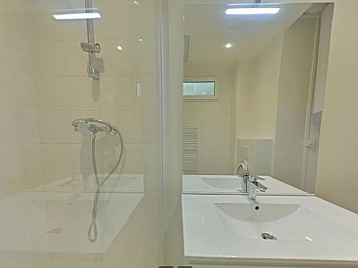 APPARTEMENT T2 A LOUER - LYON 6EME ARRONDISSEMENT Moliere - 40.57 m2 - 786 € charges comprises par mois