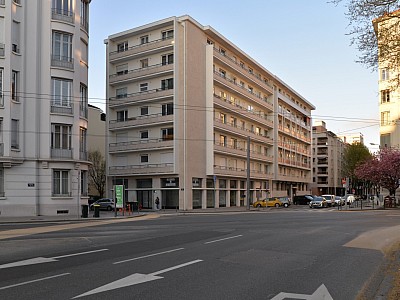 APPARTEMENT T2 A LOUER - LYON 6EME ARRONDISSEMENT Mongolfier-Le Lycee - 51.34 m2 - 906,84 &euro; charges comprises par mois