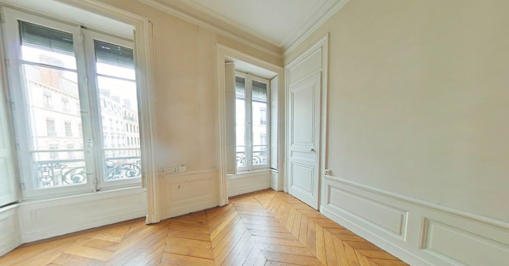 APPARTEMENT T2 A LOUER - LYON 6EME ARRONDISSEMENT Moliere - 58 m2 - 922 &euro; charges comprises par mois