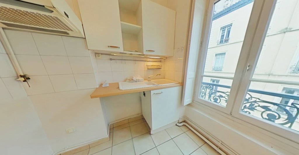 APPARTEMENT T2 A LOUER - LYON 6EME ARRONDISSEMENT Moliere - 58 m2 - 922 &euro; charges comprises par mois