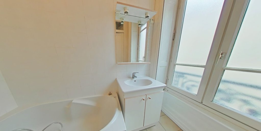 APPARTEMENT T2 A LOUER - LYON 6EME ARRONDISSEMENT Moliere - 58 m2 - 922 &euro; charges comprises par mois