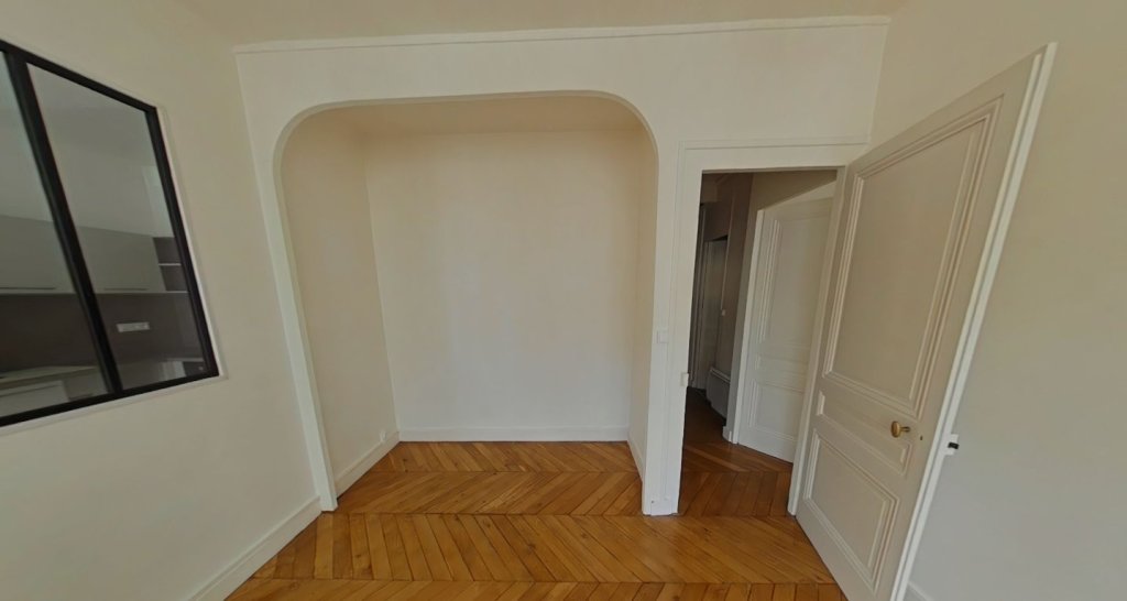 APPARTEMENT T2 A LOUER - LYON 6EME ARRONDISSEMENT J. Recamier - 58.14 m2 - 995 &euro; charges comprises par mois