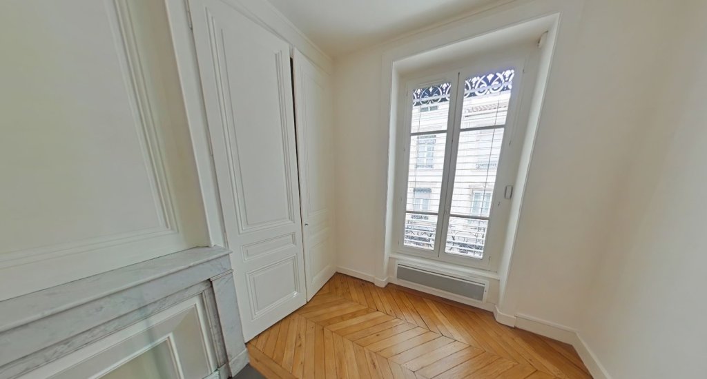 APPARTEMENT T2 A LOUER - LYON 6EME ARRONDISSEMENT J. Recamier - 58.14 m2 - 995 &euro; charges comprises par mois