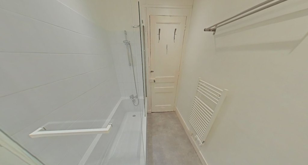 APPARTEMENT T2 A LOUER - LYON 6EME ARRONDISSEMENT J. Recamier - 58.14 m2 - 995 &euro; charges comprises par mois