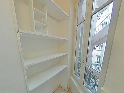 APPARTEMENT T2 A LOUER - LYON 6EME ARRONDISSEMENT J. Recamier - 58.14 m2 - 995 &euro; charges comprises par mois