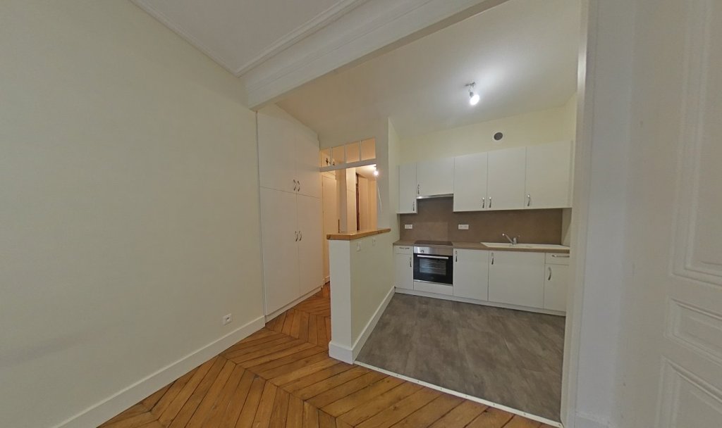 APPARTEMENT T2 A LOUER - LYON 6EME ARRONDISSEMENT J. Recamier - 45.05 m2 - 810 &euro; charges comprises par mois