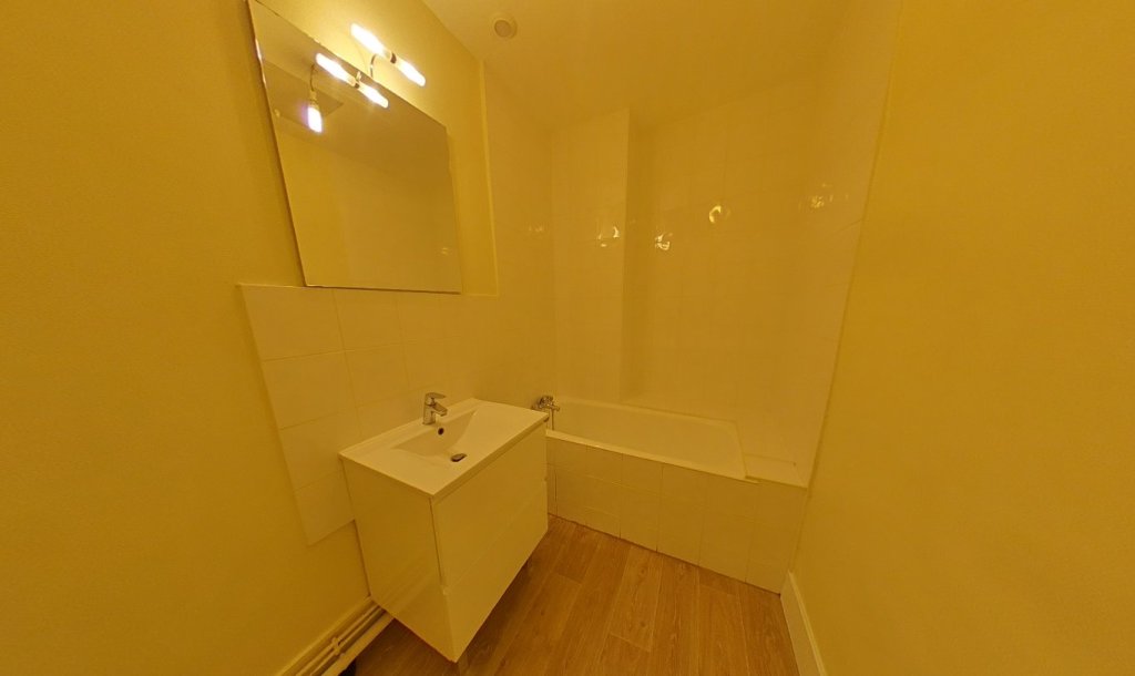 APPARTEMENT T2 A LOUER - LYON 6EME ARRONDISSEMENT J. Recamier - 45.05 m2 - 810 &euro; charges comprises par mois