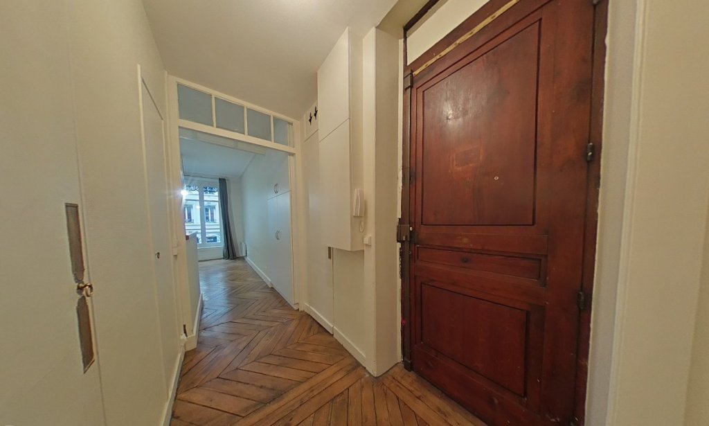 APPARTEMENT T2 A LOUER - LYON 6EME ARRONDISSEMENT J. Recamier - 45.05 m2 - 810 &euro; charges comprises par mois