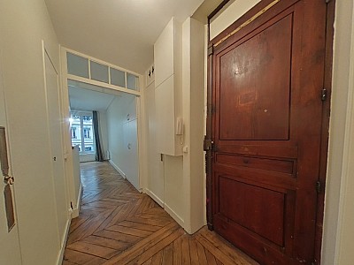 APPARTEMENT T2 A LOUER - LYON 6EME ARRONDISSEMENT J. Recamier - 45.05 m2 - 810 € charges comprises par mois