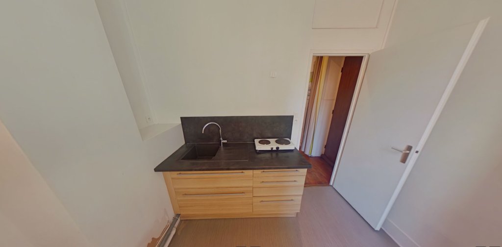 APPARTEMENT T2 A LOUER - LYON 6EME ARRONDISSEMENT Les Brotteaux - 48.57 m2 - 785 &euro; charges comprises par mois