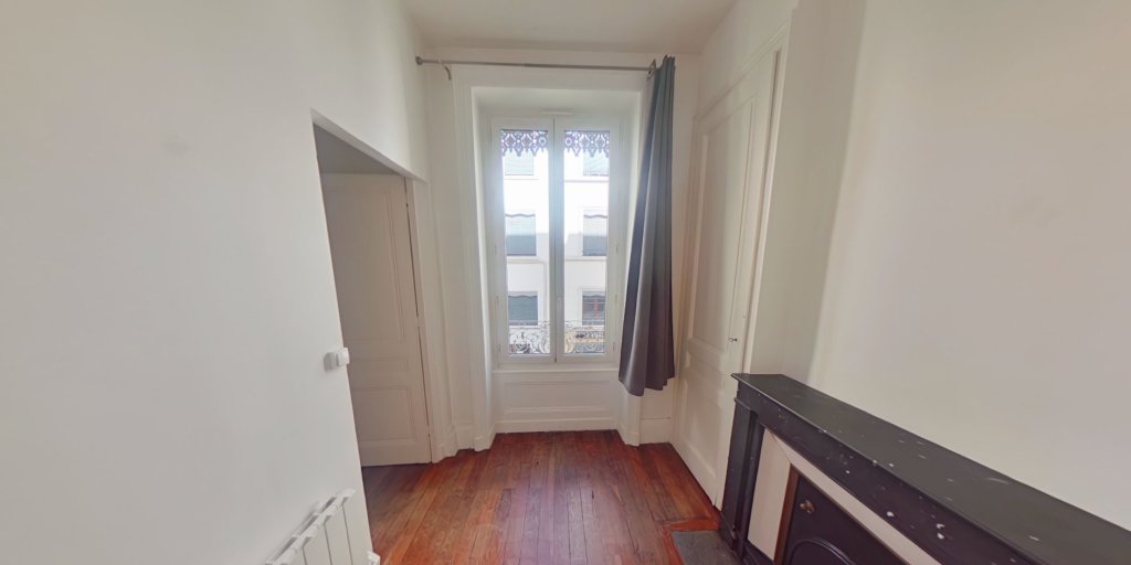 APPARTEMENT T2 A LOUER - LYON 6EME ARRONDISSEMENT Les Brotteaux - 48.57 m2 - 785 &euro; charges comprises par mois
