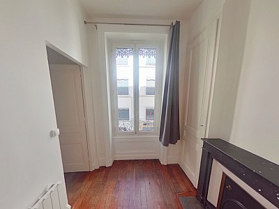 APPARTEMENT T2 A LOUER - LYON 6EME ARRONDISSEMENT Les Brotteaux - 48.57 m2 - 785 &euro; charges comprises par mois