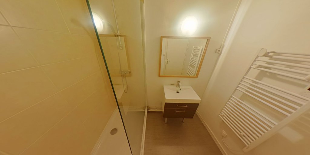 APPARTEMENT T2 A LOUER - LYON 6EME ARRONDISSEMENT Les Brotteaux - 48.57 m2 - 785 &euro; charges comprises par mois