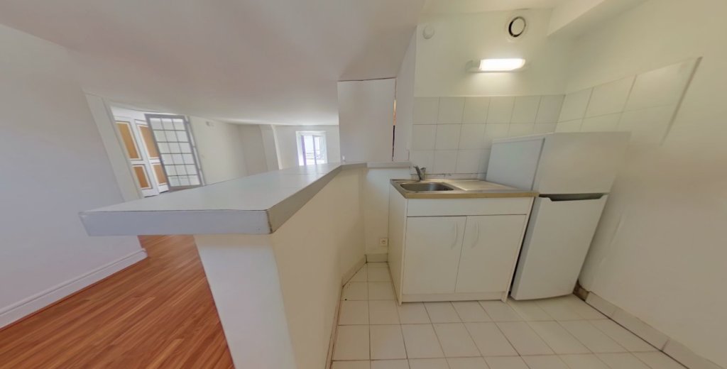 APPARTEMENT T2 A LOUER - LYON 6EME ARRONDISSEMENT Edgard Quinet - 51.61 m2 - 824 &euro; charges comprises par mois